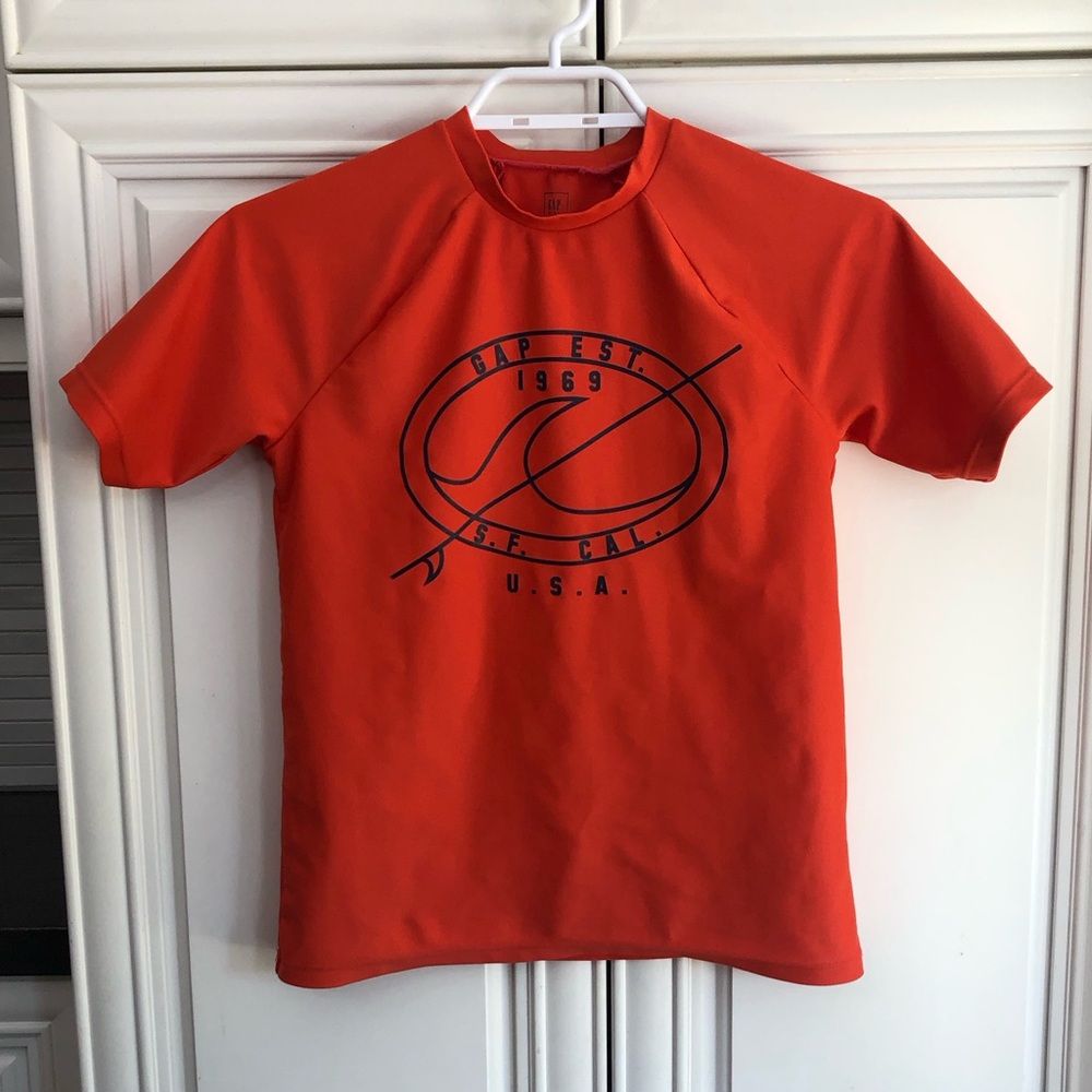 GAP boys youth rashguard